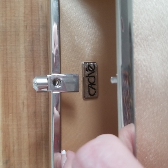 Cache Evening Bag - Picture 4 of 10